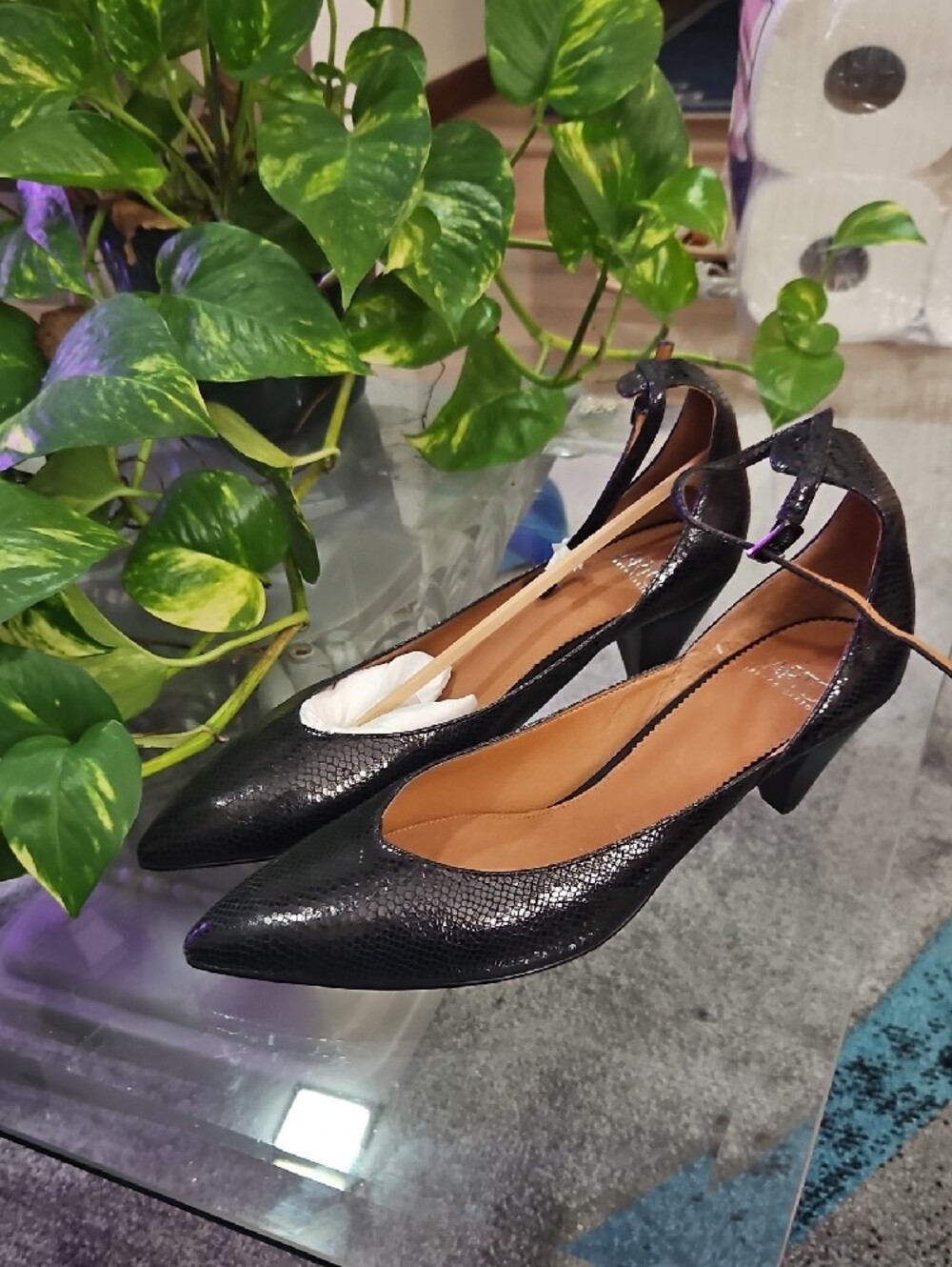 Franco Sarto Black Pointed Ankle-Tie Heels - Picture 4 of 6